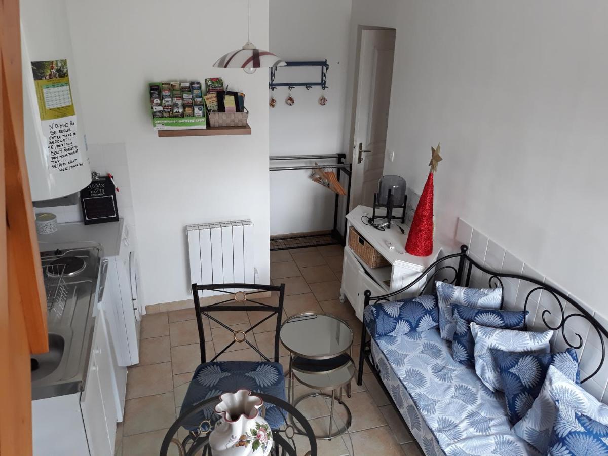 Chambres D'Hotes Elvire Et Laurent Barbey Sainte-Marie-du-Mont  Eksteriør billede